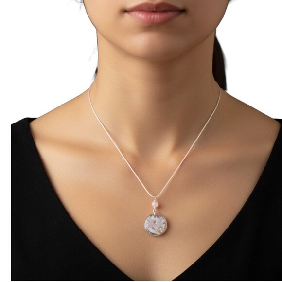 SOLD! Vintage Broken China Floral Pendant - 925 Silver Rose Quartz | Alma Antigu - Picture 4 of 17